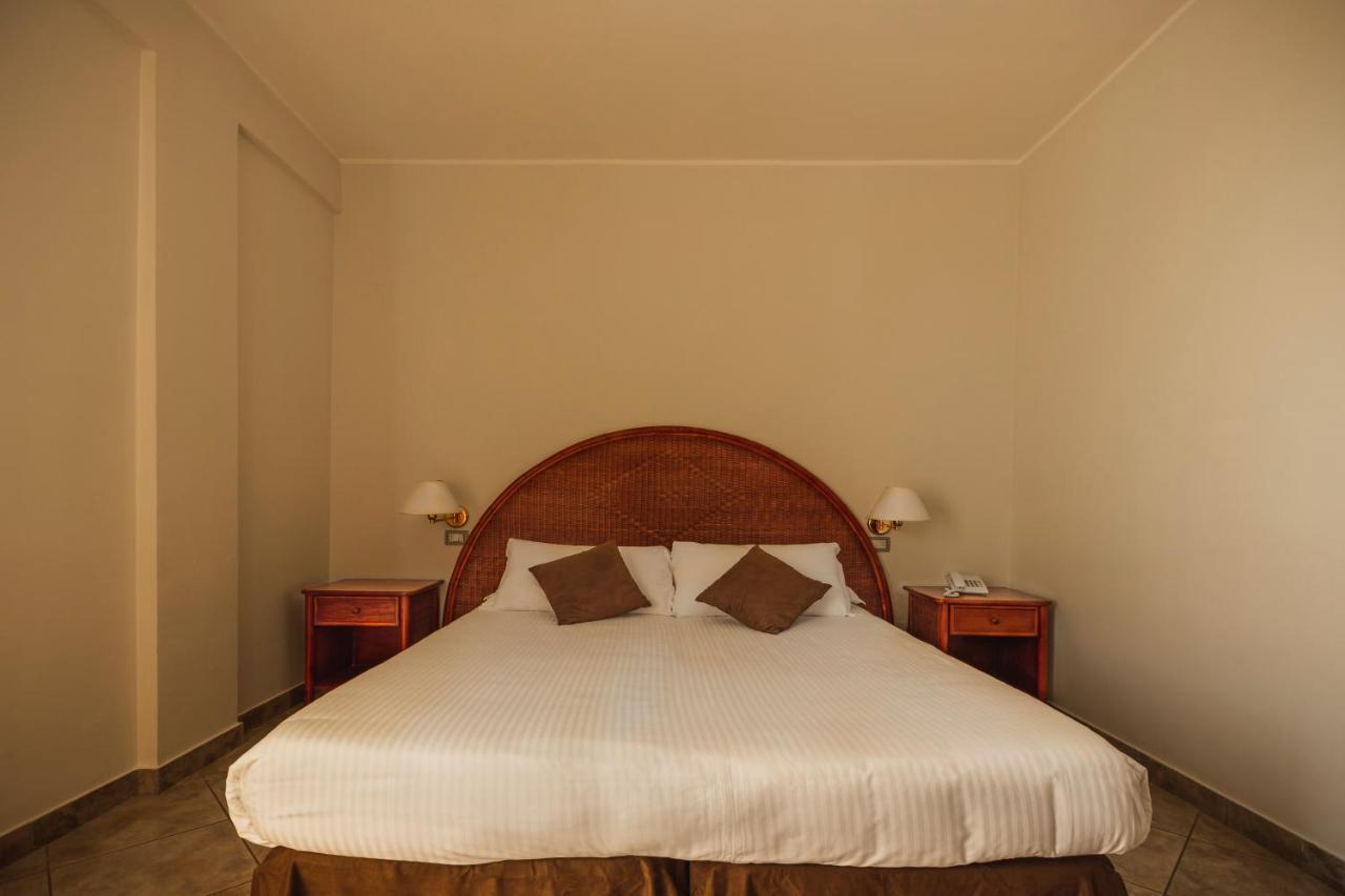 Apulia Hotel Taranto Ara Solis Lido Azzurro Eksteriør billede
